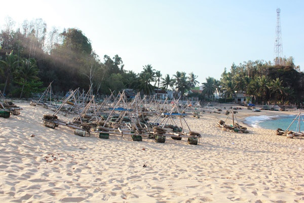 Bãi Xếp - Ghềnh Ráng phù hợp với du khách yêu thích thiên nhiên, thích tận hưởng vẻ đẹp hoang sơ của biển và cuộc sống yên bình làng quê.