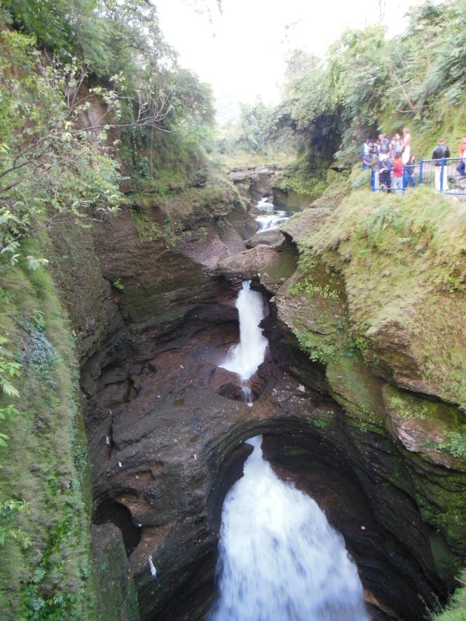 Thác Quỷ ở Pokhara luôn được du khách tìm đến - Ảnh: wordpress