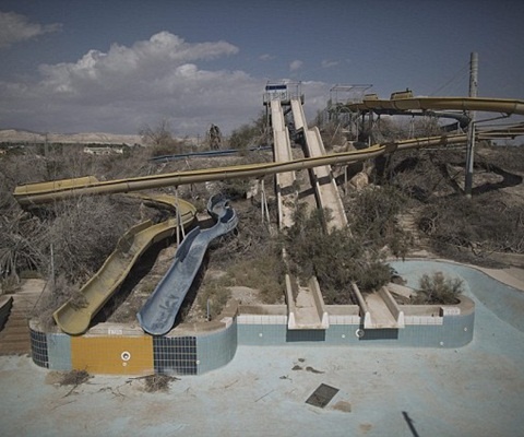  Khu resort Ein Gedi bên bờ biển bị bỏ hoang khi Biển Chết không còn có thêm nhiều lượng khách du lịch