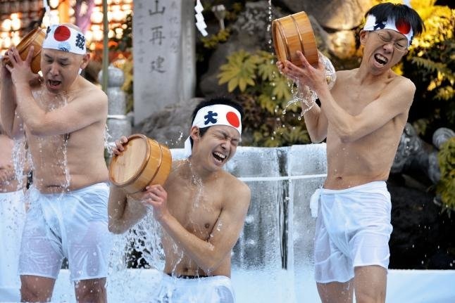 Những người đàn ông dũng cảm - Ảnh: Keizo Mori/UPI