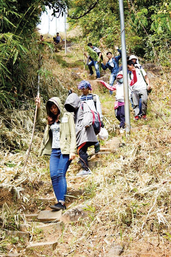 Học sinh trường THPT Hồng Hà trong một đợt ôn tập. Ảnh: Phùng Huy