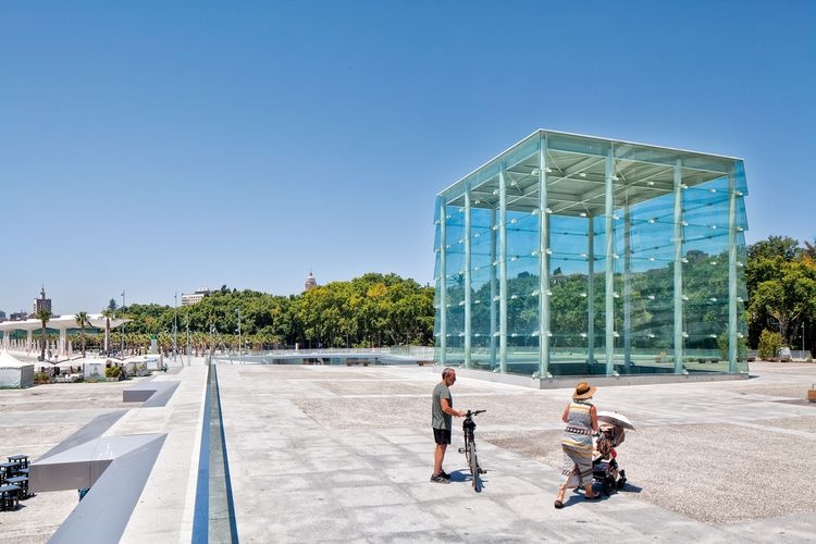 Trung tâm Pompidou, Malaga cũng là một nơi hứa hẹn sẽ hút khách du lịch vào năm 2015 này.