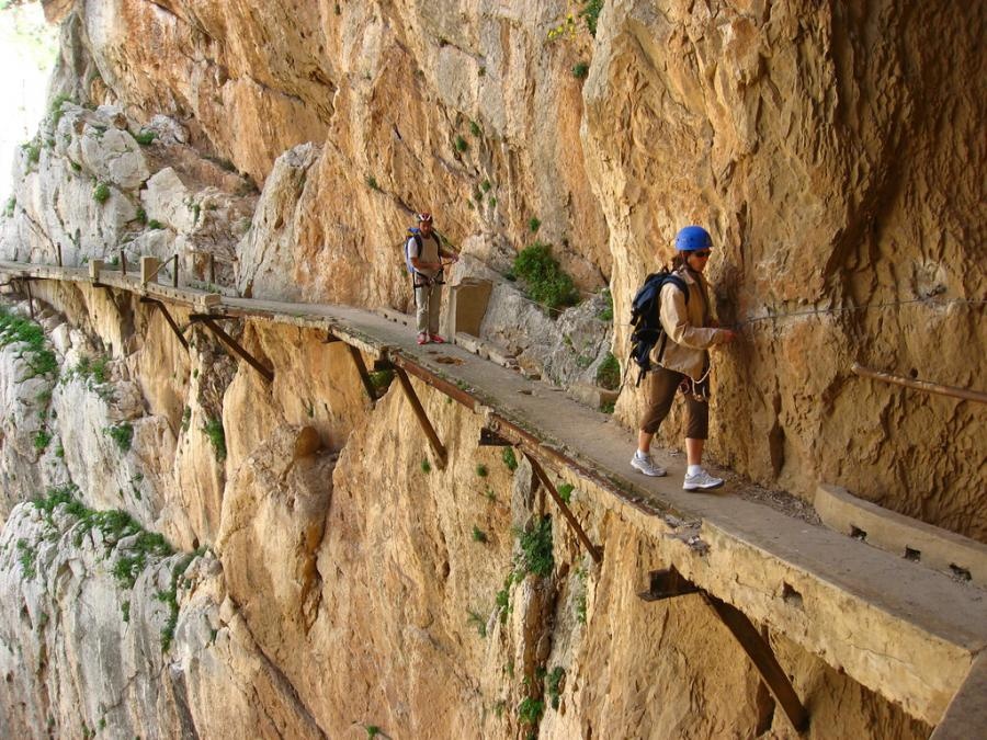 Camino del Rey là con đường dành cho những người ưa mạo hiểm và khám phá ở Tây Ban Nha.