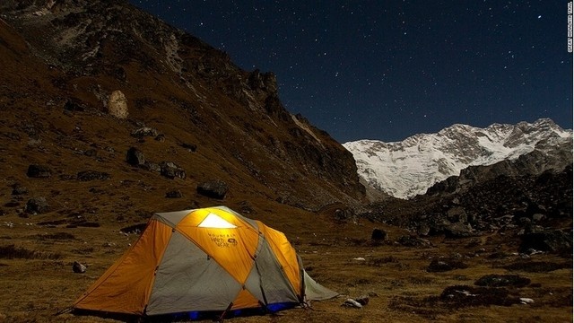Đường mòn Great Himalaya ở Nepal kéo dài 1.700km. Đây là một trong những đoạn đường núi dài và cao nhất thế giới.