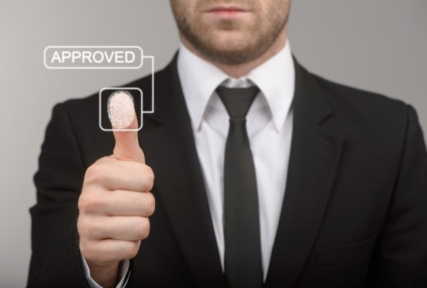 6. Khách sạn Alma ở Barcelona đã thay thế chìa khóa thường của các phòng bằng chìa khóa vân tay.