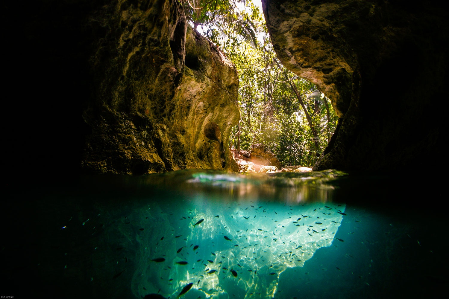 Nhung dia danh la canh cua vao vung dat trong truyen thuyet hinh anh