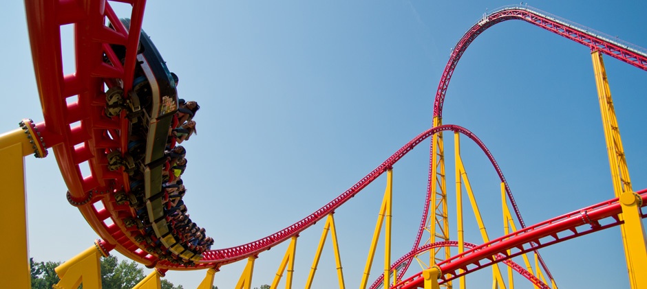 9. Intimidator 305, Công viên giải trí Kings Dominion, Mỹ (140 km/h): Intimidator 305 đem lại cho du khách cảm giác dựng tóc gáy với độ cao đáng sợ, tuyến đường phức tạp và tốc độ lên tới 140 km/h.
