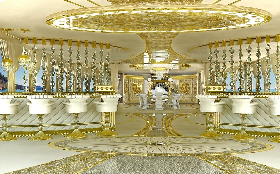 Các quầy rượu nằm rải rác khắp du thuyền. Ngoài ra, du thuyền còn có một phòng tập thể hình, spa, rạp chiếu phim, phòng tắm hơi, sàn nhảy và thậm chí cả phòng tạo tuyết.