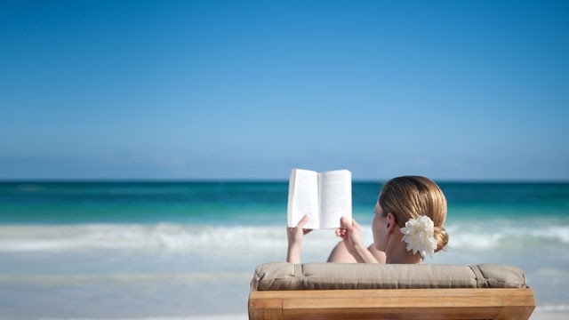 Nhung cuon sach lam say long dan me xe dich hinh anh