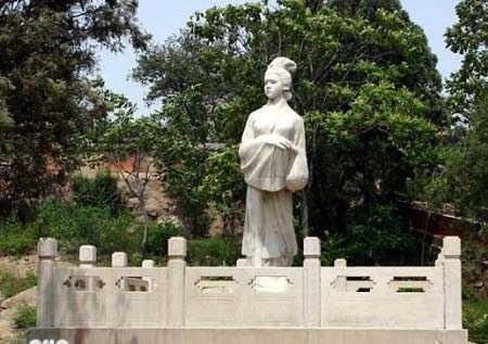 Tượng Mạnh Khương Nữ