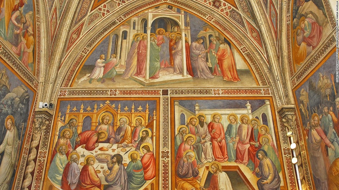 Thư viện của nhà thuốc, trước đây là phòng để đồ thờ, vẫn còn những bức bích họa được vẽ vào năm 1380 bởi họa sĩ thời Sơ Phục hưng, Mariotto di Nardo.