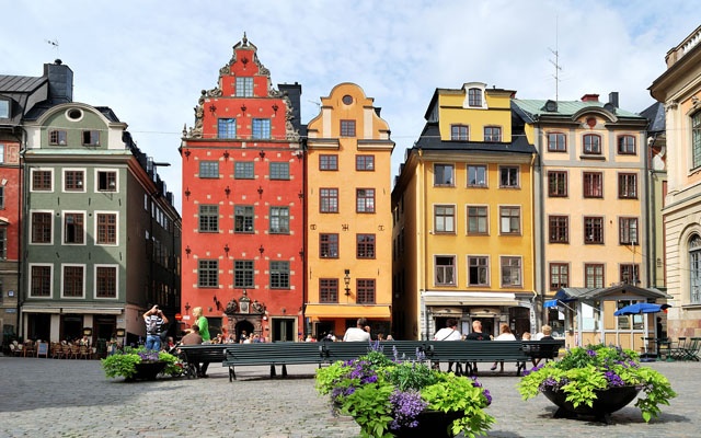 2. Stockholm, Thụy Điển: Ngoài sự hấp dẫn của thành phố đầy màu sắc với những công trình cổ kính, Stockholm còn an toàn, sạch sẽ và dễ dàng đi đến các nước láng giềng.