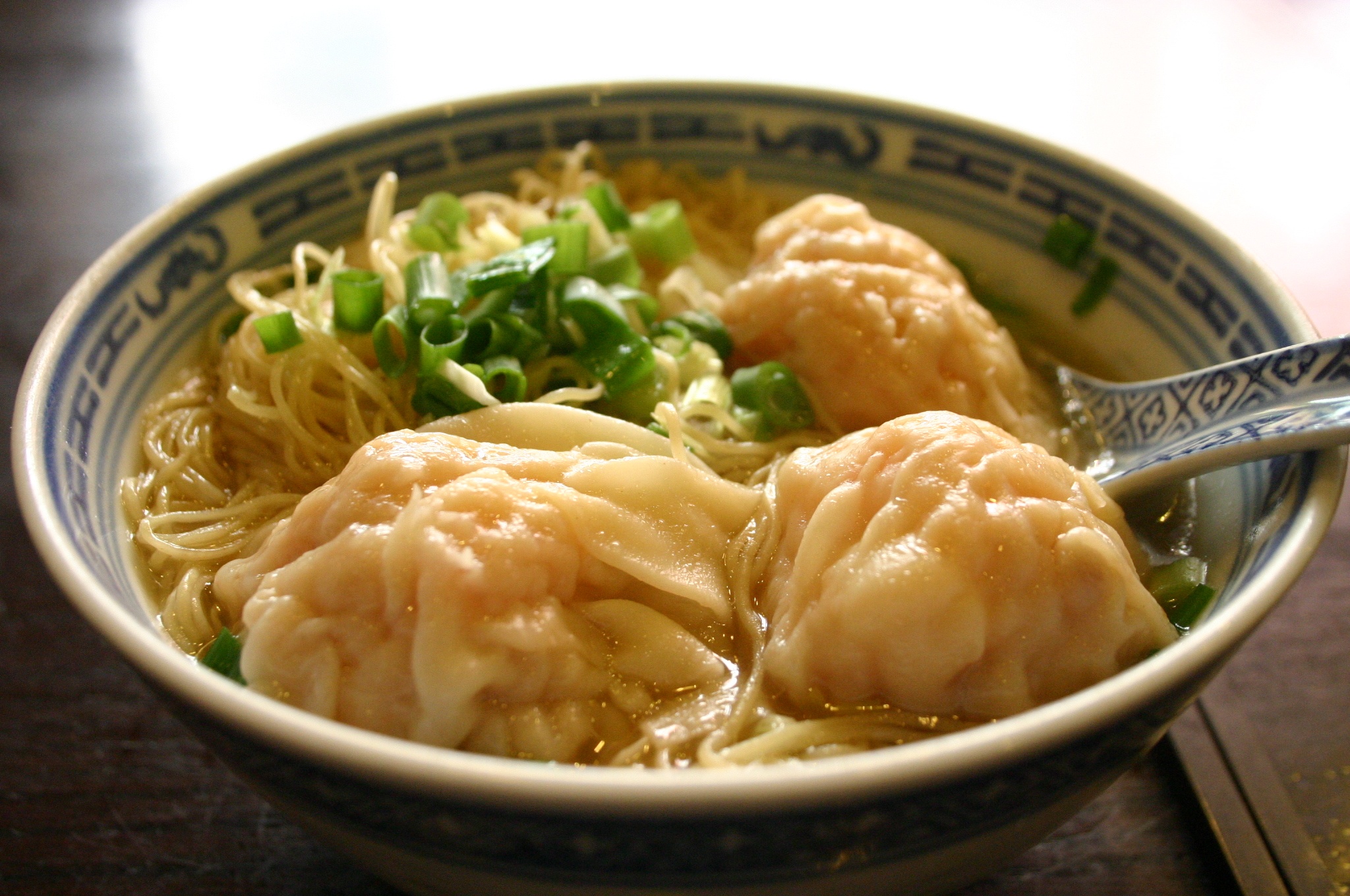 Nhung mon an via he hap dan o Thuong Hai hinh anh