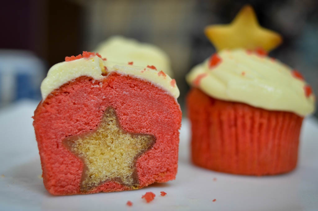 7. Khả năng ăn ngọt biến mất: Trước khi sang Việt Nam, bạn có thể ăn vài chiếc bánh cupcake siêu ngọt một lúc. Nếu ở đây lâu, bạn sẽ quen với những kiểu bánh có độ ngọt vừa phải và khi về Mỹ, bạn sẽ thấy các loại bánh ngọt quá mức chịu đựng.