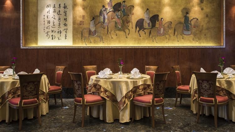 Khu Royal Pavilion chuyên ẩm thực Quảng Đông với phong cách trang trí đậm chất châu Á.  