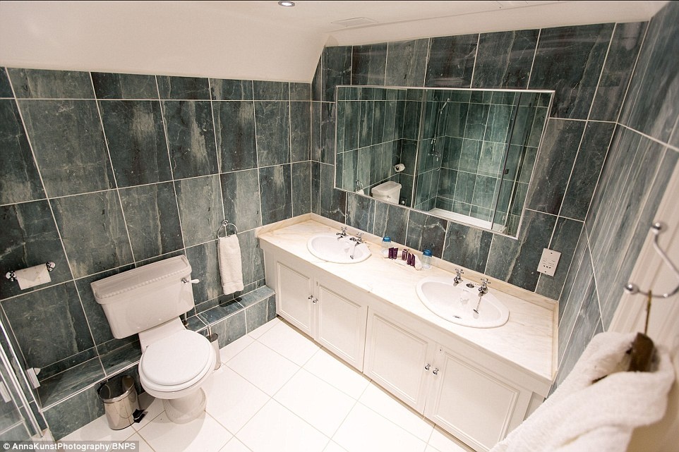 Pháo đài đã được cách tân với nhiều trang thiết bị hiện đại, đem lại cho du khách một khoảng thời gian thoải mái và đáng nhớ.