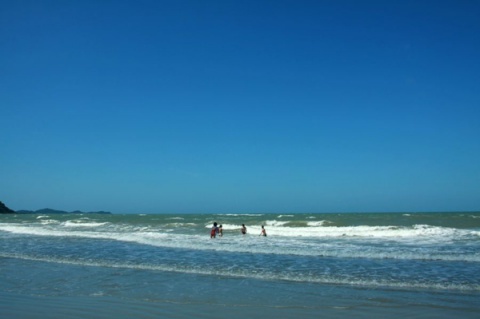 Bãi biển Cô Tô.