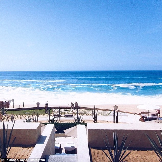 Cô cho biết: “Khoảng một năm trước, tôi quyết định đăng trải nghiệm của mình dưới dạng bài tạp chí điện tử và được mọi người yêu thích”.