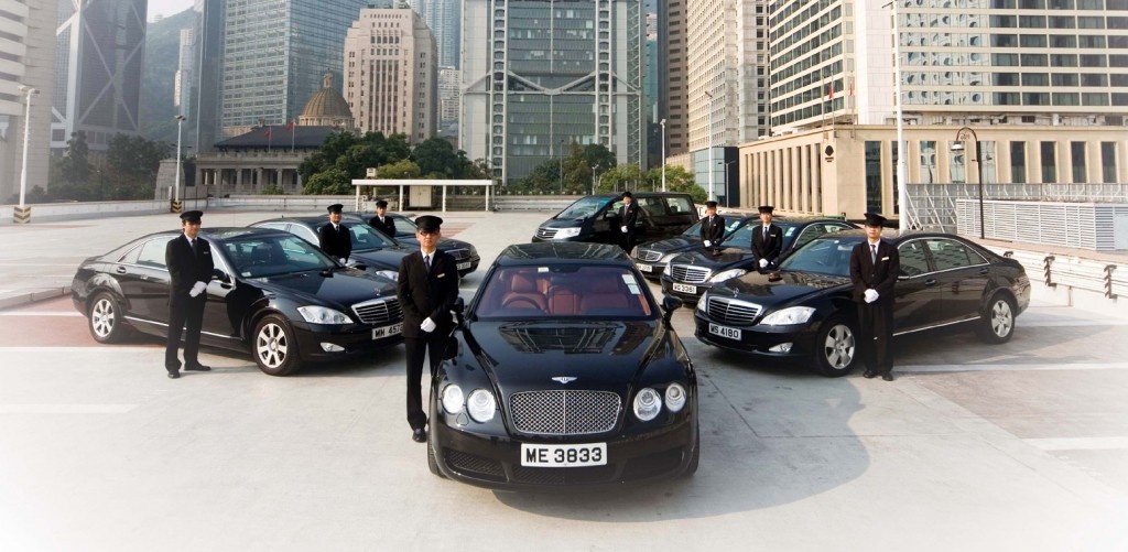 10. Ngành công nghiệp dịch vụ chiếm tới 92,9 % GDP của Hong Kong, 41,4 % lực lượng lao động của Hong Kong làm việc trong ngành bán lẻ, nhà hàng và khách sạn. Ảnh: Keeclub.com