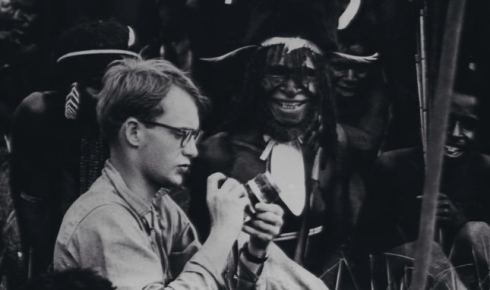 Nhung bo toc dung ngoai the gioi van minh (phan 2) hinh anh