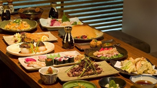 Các món ăn Nhật thường được chế biến thành các miếng vừa miệng. Ảnh: Asian-recipe.com