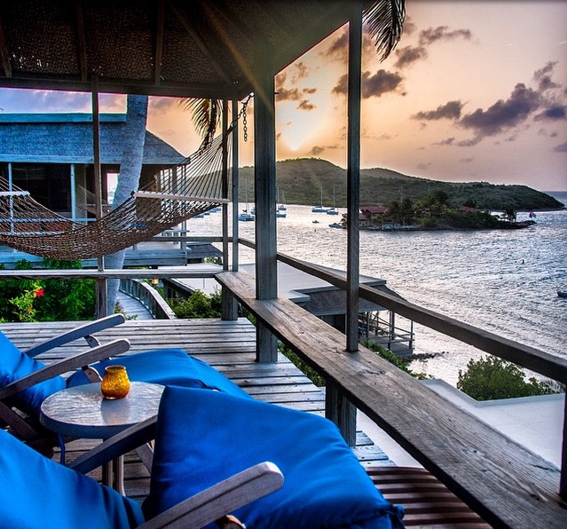 Những bức ảnh đăng trên tài khoản của Arndt  thật ấn tượng. Ảnh này được chụp tại một câu lạc bộ du thuyền ở quần đảo British Virgin.