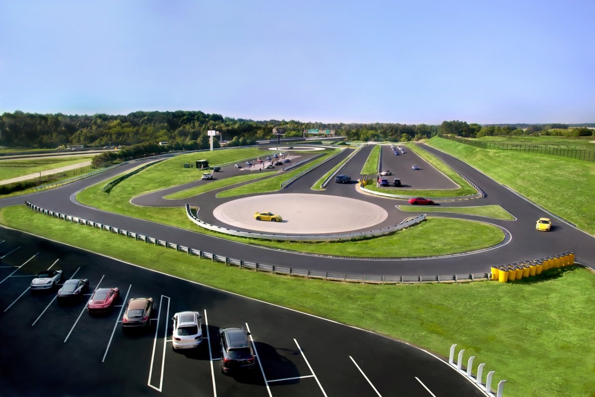 Tour du lich tham tru so 100 ty USD cua Porsche hinh anh