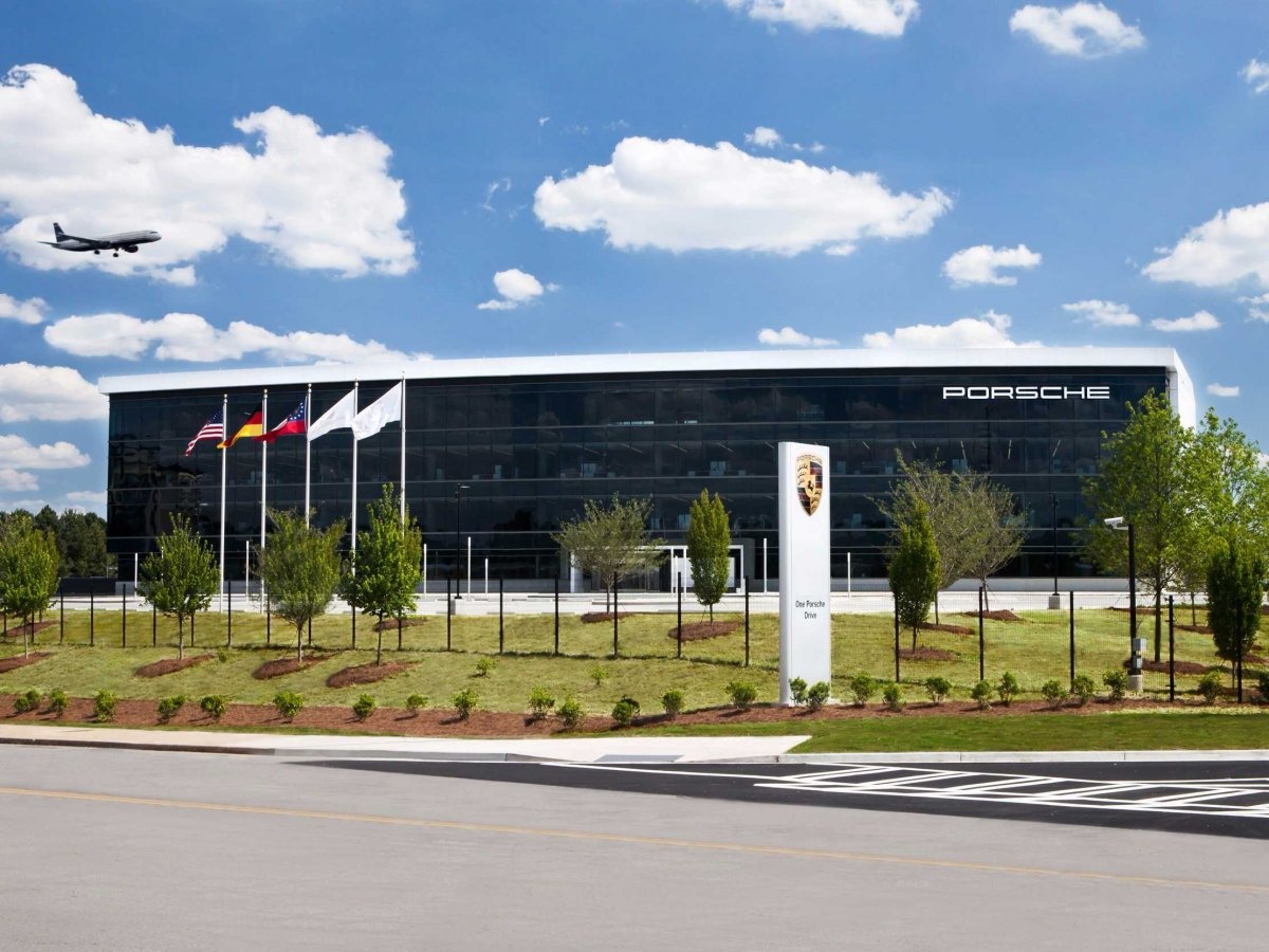 Trên thực tế, khu tổ hợp Porche mới là dự án đầu tư lớn nhất của công ty từng thực hiện ngoài nước Đức. 
