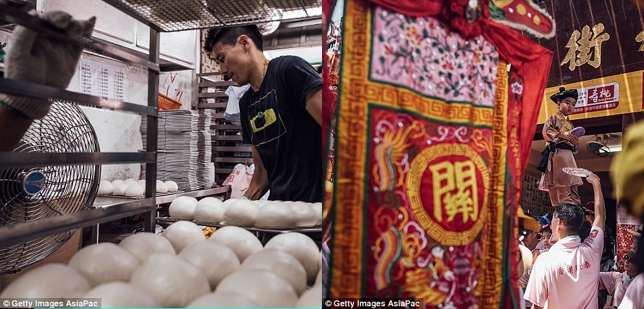 Hàng nghìn chiếc bánh bao được làm thủ công cho lễ hội.