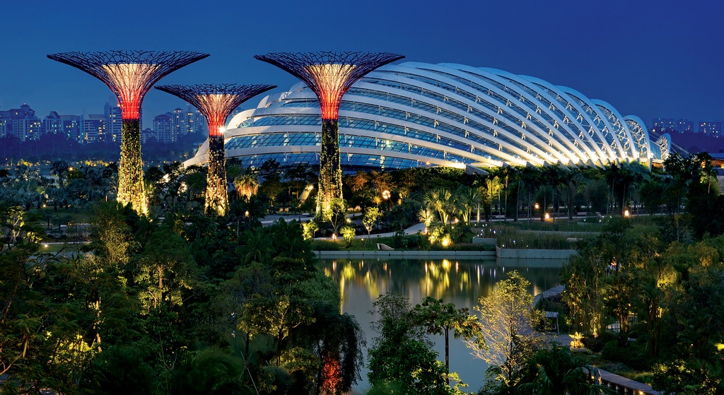 Garden by the Bay: Công viên rộng hơn 1 triệu m2 này nằm ở trung tâm Singapore và là một trong những biểu tượng của quốc gia này.  Ảnh: Flickr.