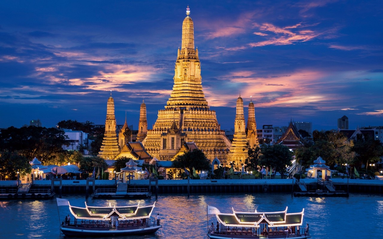 Bangkok là một trong những thành phố nóng nhất thế giới, với nhiệt độ thường lên tới 40 độ C. Vào mùa đông, thành phố này có mức nhiệt trung bình khoảng 26 độ C. Ảnh: 