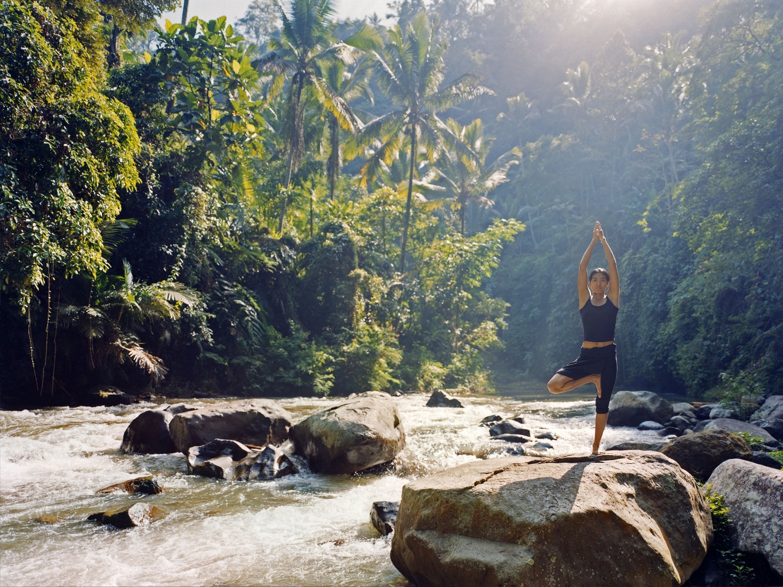 Nhung khu nghi duong yoga tuyet nhat the gioi hinh anh