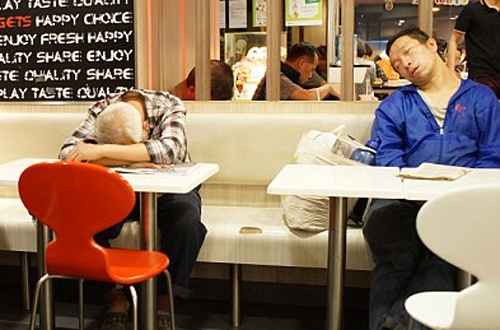 Cua hang McDonald thanh noi ngu cua nguoi vo gia cu hinh anh