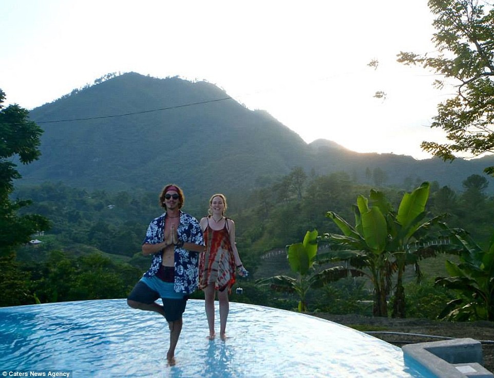 Trong chuyến đi trước khi dừng chân ở Sunseed, Erik đã tới Guatemala, Uruguay và Cuba.