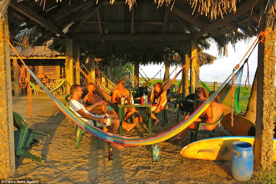 Chính nhờ chuyến đi này mà anh nhận ra mình có thể sống một cuộc đời hoàn toàn khác. 