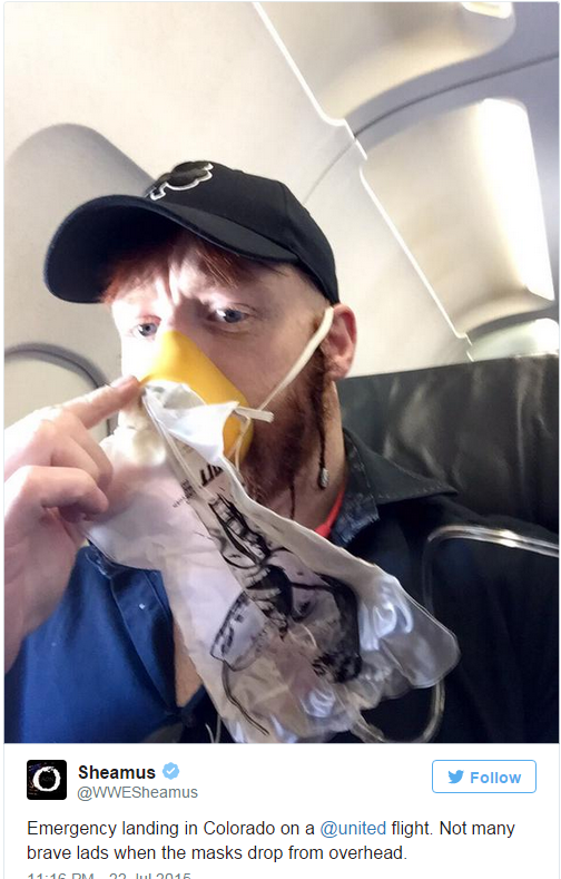 Nhiều người còn chụp selfie ngay cả trong những tình huống nguy hiểm.