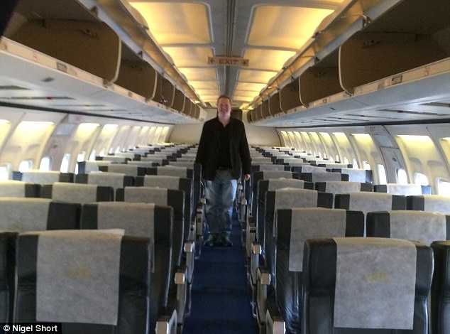 Ca chuyen bay Boeing 737 chi co mot khach hinh anh