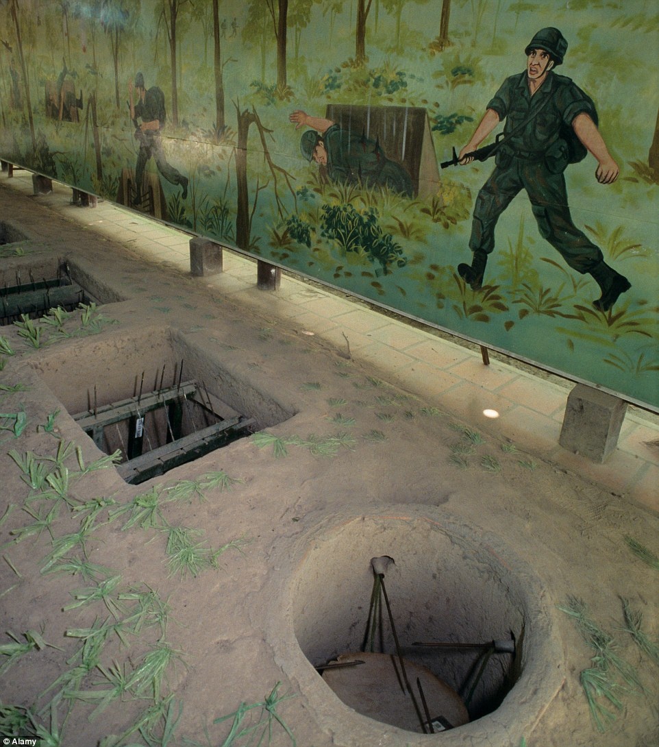 Địa đạo Củ Chi, Việt Nam: Không gì chứng minh sự bền bỉ của người Việt Nam hơn những đường hầm ở địa đạo Củ Chi. Hệ thống huyền thoại này được hình thành từ khoảng thời gian 1946-1948, trong thời kỳ kháng chiến chống thực dân Pháp, bởi Mặt trận Dân tộc Giải phóng miền Nam Việt Nam.