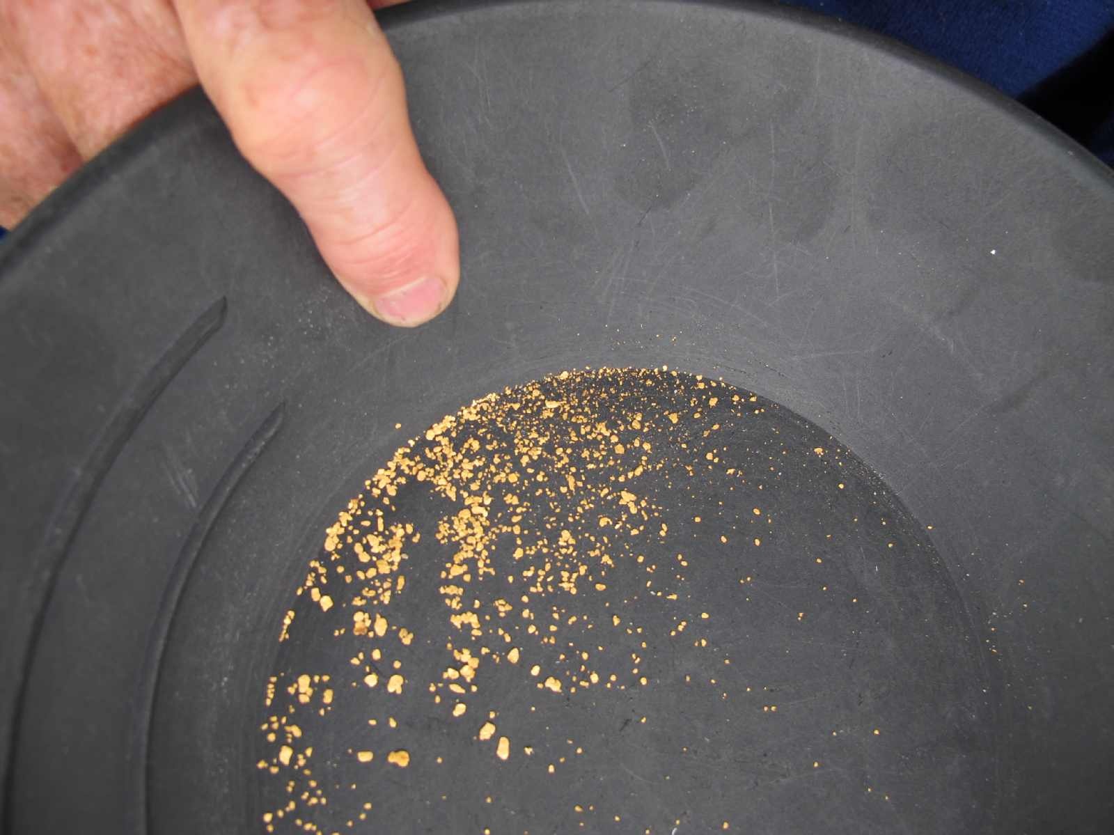 Đảo Nam, New Zealand: 16 khu vực đào vàng tự do khắp đảo Nam của New Zealand sẽ giúp du khách thỏa mộng tìm vàng. Bạn không cần xin giấy phép khai thác, không mất phí khi tới tìm vàng ở 16 khu vực này. Ảnh: Nzfrenzysouth/Wordpress.