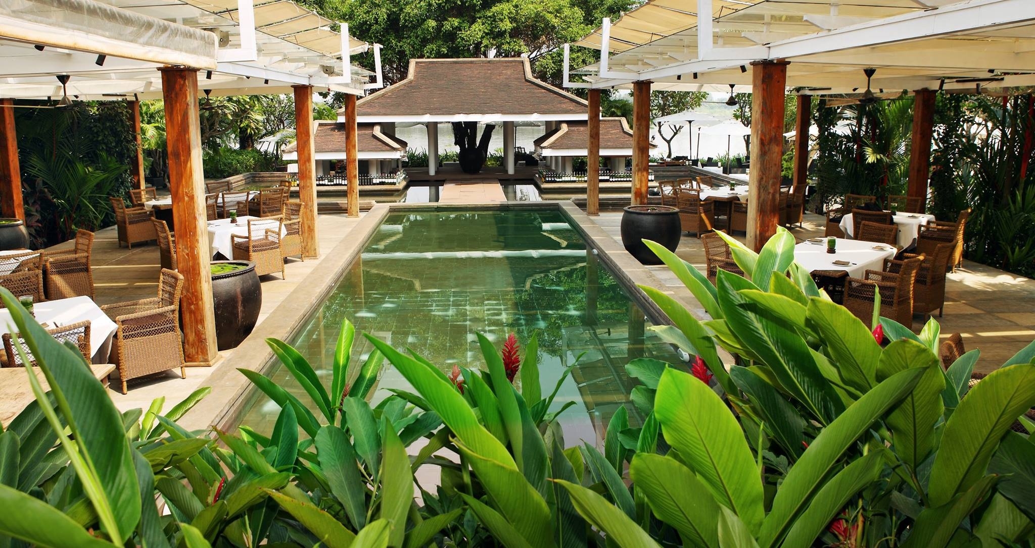 Tới đây, bạn sẽ được tận hưởng một khoảng thời gian yên tĩnh, thư thái, tách biệt với ồn ào, bụi bặm, nhưng vẫn thuận tiện để tới khu vực trung tâm thành phố.