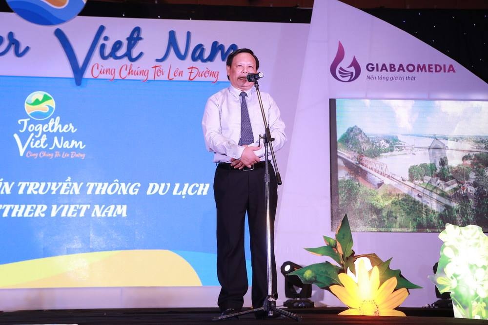 Ra mat 'Together Viet Nam - Cung chung toi len duong' hinh anh