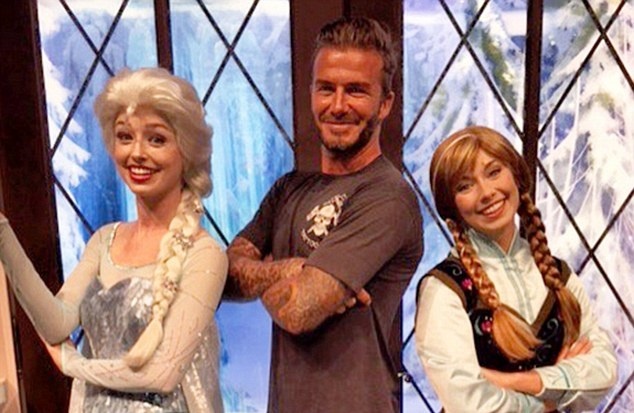 Dai gia va cac sao Hollywood lam gi trong ky nghi he? hinh anh