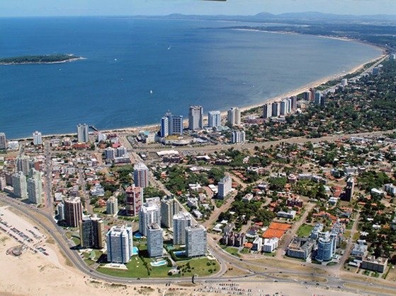 Uruguay: “Tôi không hiểu vì sao quốc gia nhỏ nhất Nam Mỹ này chưa được khám phá nhiều. Người dân Uruguay hiền hòa, điềm đạm nhưng cũng rất thú vị”.