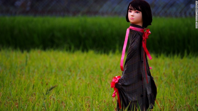 Bù nhìn đuổi chim có tên “kakashi” trong tiếng Nhật, có vị trí quan trọng với văn hóa nông nghiệp, với nhiều truyền thuyết xung quanh tác dụng của chúng ở ruộng lúa.