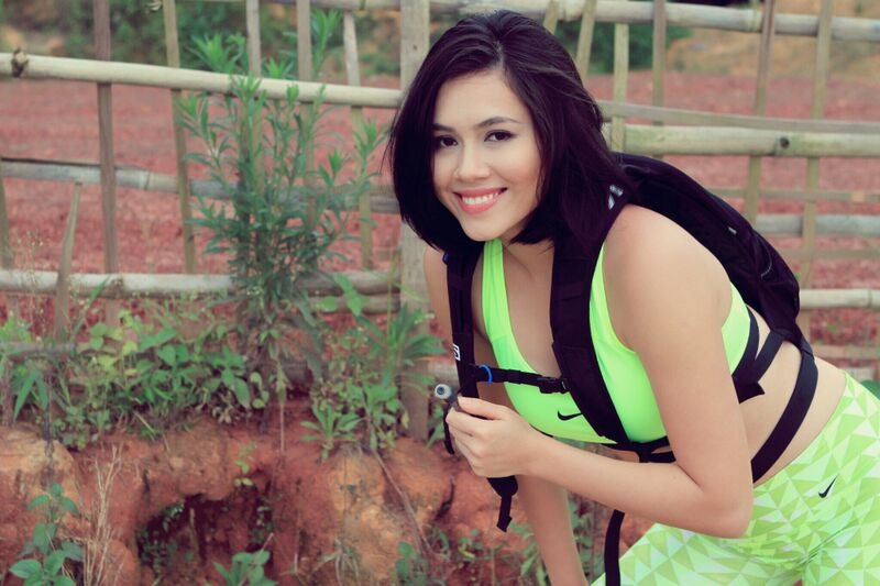 A hau Hoang My mang gi trong cuoc dua leo nui khac nghiet? hinh anh