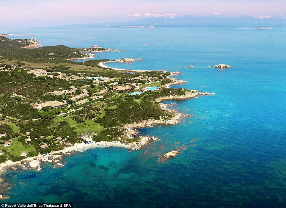 Nơi này dường như cách xa các khu dân cư nhiều cây số.