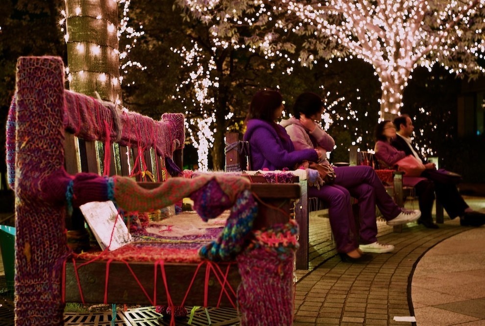 Ban đêm, những thành phố của Nhật hiện lên xinh đẹp, đáng yêu và an toàn.