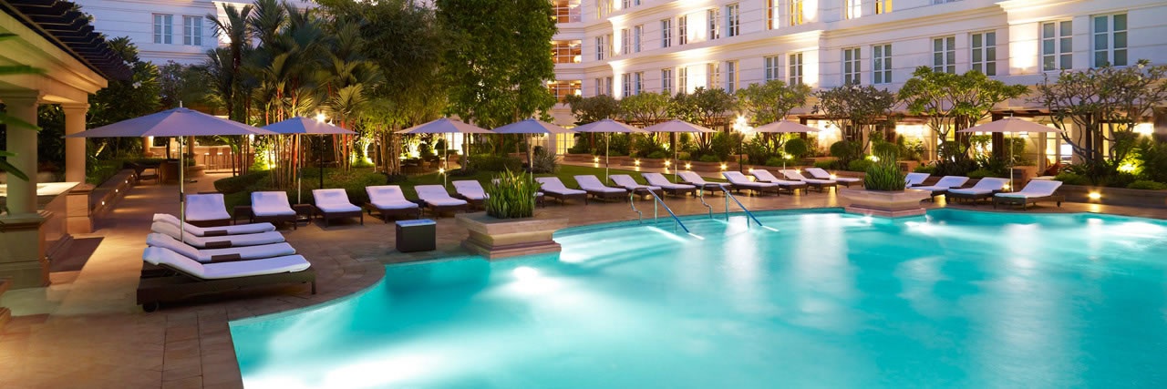 Du khách có thể tới quầy bar ở số 2 Lam Sơn, massage thư giãn ở Xuan Spa, thư giãn ở bể bơi ngoài trời hoặc tận hưởng bữa ăn đậm chất Việt Nam ở nhà hàng Square One thuộc khách sạn.