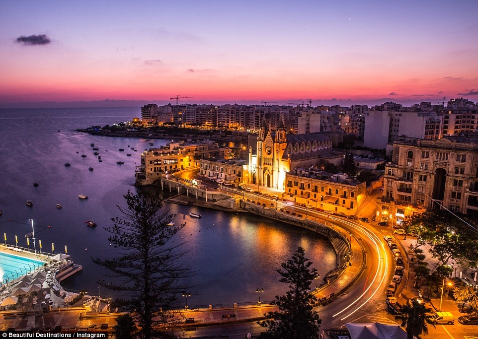 Mơ ước trước đây của Jeremy là trở thành vận động viên bóng bầu dục, nhưng sau đó đã chuyển hướng sang tạo lập sự nghiệp riêng. 