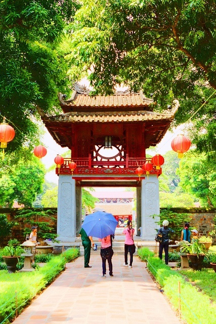 María Ortiña đăng tải hình ảnh Văn Miếu Quốc Tử Giám, một trong những điểm tham quan nổi tiếng của Hà Nội.